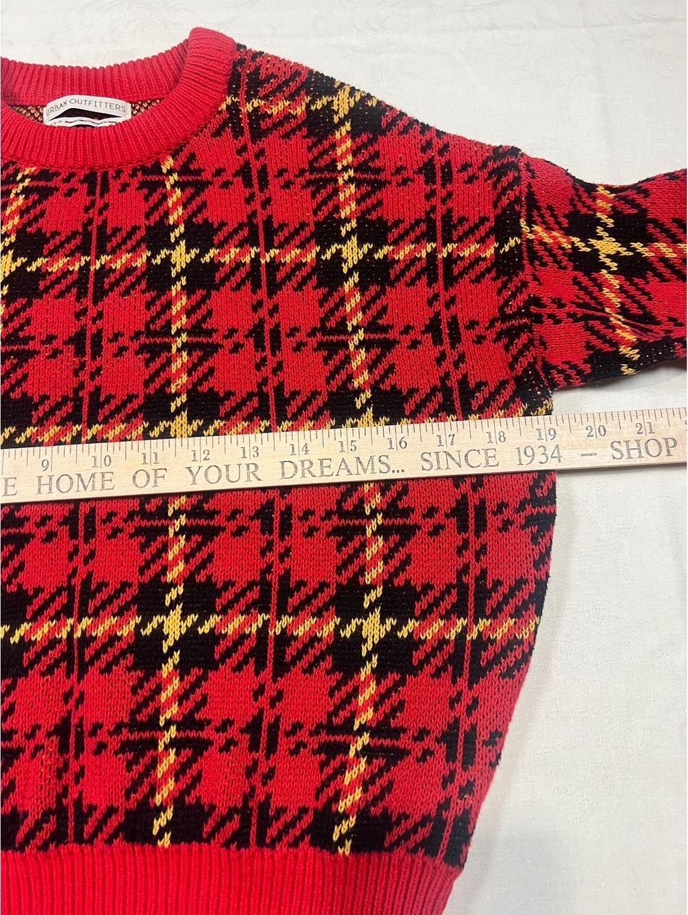 Urban Outfitters Red Plaid Sweater Size Small - Picture 5 of 6